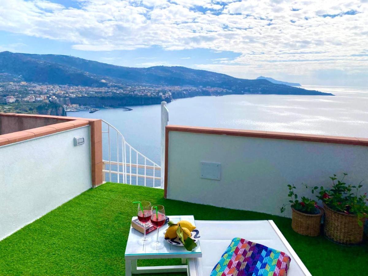 Bella Vista House-Sorrento Coast - Free Parking-Solarium Apartment Vico Equense Exterior photo